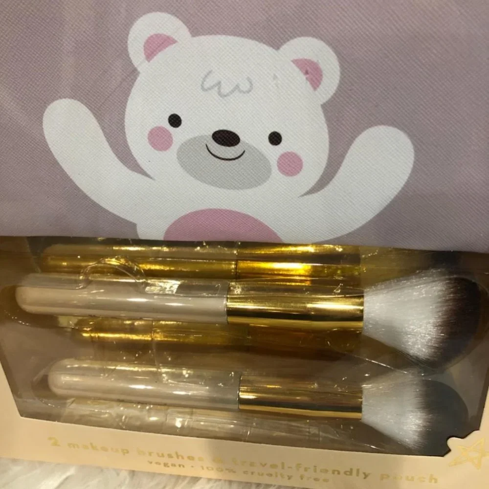The Crème Shop Makeup Brush & Travel Pouch Set